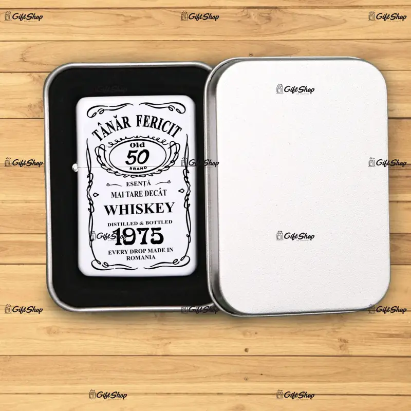 Tanar fericit 50, bricheta metalica gravata laser cu mesaj